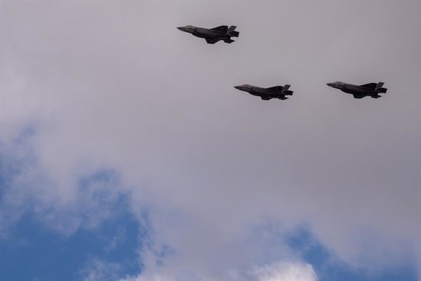 El Ejército israelí realizó un ataque aéreo en el Sur de la Franja de Gaza para neutralizar una amenaza considerada inmediata por sus Fuerzas, tras identificar a un miembro del.