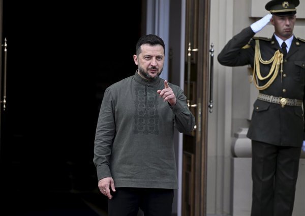 El conflicto entre Ucrania y russia CONTINUA escalando con operaciones militares que afectan infraestructuras energéticas y de defensa, mientras se profundiza la tensión.