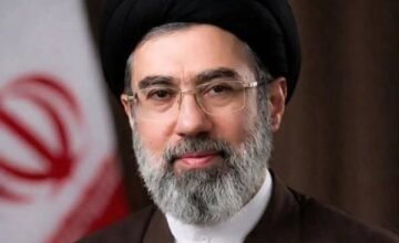 Irán reafirma su postura frente a presencias extranjeras en el mar Arábigo, recordando injerencias pasadas y la resistencia nacional.