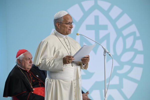 Durante su viaje apostólico a Francia, el Papa León XIV destacó la necesidad de fortalecer los valores democráticos y de diálogo en el contexto europeo.