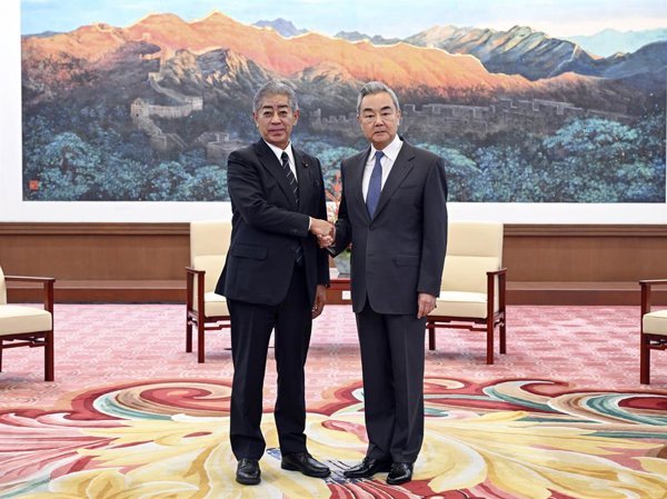 Las relaciones entre China y Japón se ven afectadas por divergencias en la interpretación de la situación en Taiwán, un tema clave en el contexto geopolítico asiático.