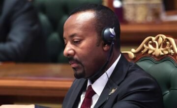 El conflicto entre el TPLF y el gobierno federal etíope ha generado una crisis humanitaria en el norte del país, con cortes en comunicaciones y transporte que dificultan la.