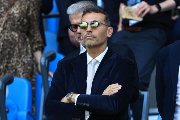 La Premier League investiga si el Manchester City violó normas financieras entre 2009 y 2018 mediante prácticas que ocultaron ingresos reales y distorsionaron sus estados.