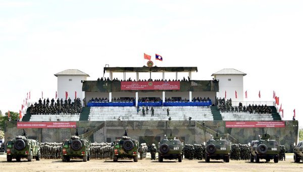 La cooperación militar entre China y Laos se intensifica con la creación de instalaciones dedicadas a la formación de pilotos y respuestas ante emergencias en el sudeste asiático