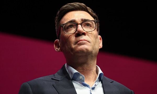 Las autoridades británicas y estadounidenses analizan un incidente en una zona militar con presencia de fuerzas estadounidenses tras una ofensiva en Oriente Próximo.