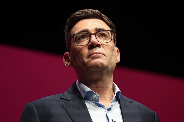 Las autoridades británicas y estadounidenses analizan un incidente en una zona militar con presencia de fuerzas estadounidenses tras una ofensiva en Oriente Próximo.