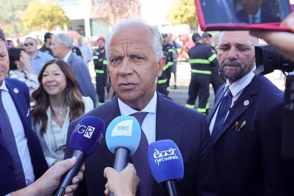 La situación de llegadas masivas de migrantes en Ceuta continúa generando tensiones en la política de fronteras de la Unión Europea.