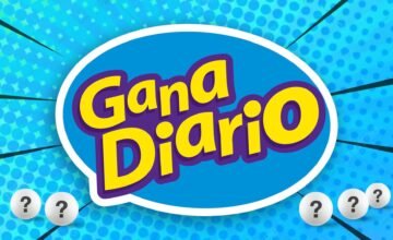 Bolillero oficial del sorteo Gana Diario durante la extracción de números.