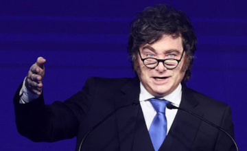 El presidente argentino Javier Milei encabezando un acto oficial sobre soberanía en el Atlántico Sur.