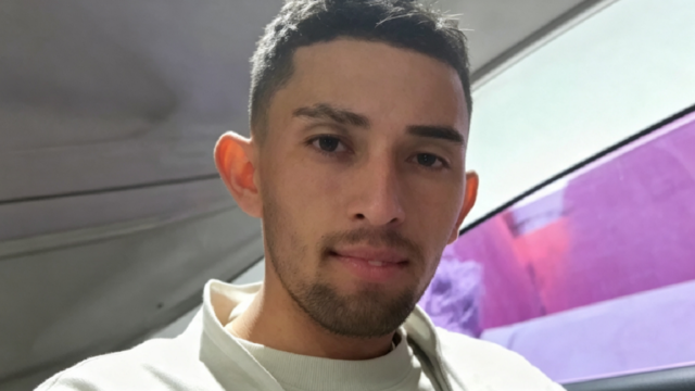 Retrato de Ariel Álvarez, joven de 29 años víctima de homicidio en Montevideo.