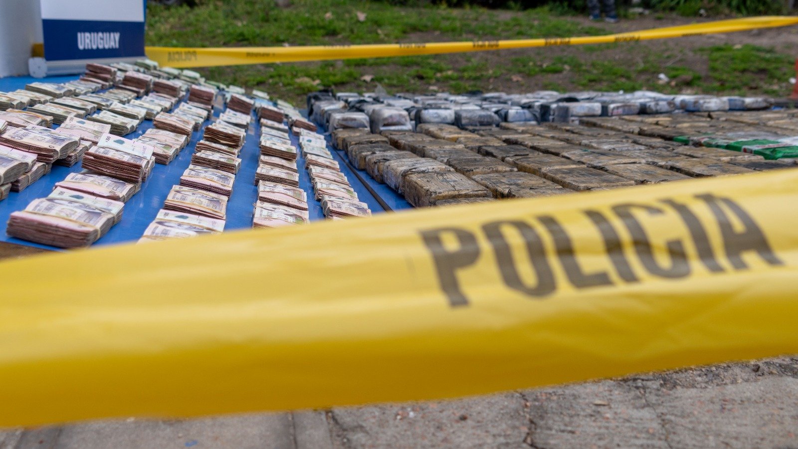 Incautación de droga, armamento y dinero en el procedimiento de la Operación Trazador.