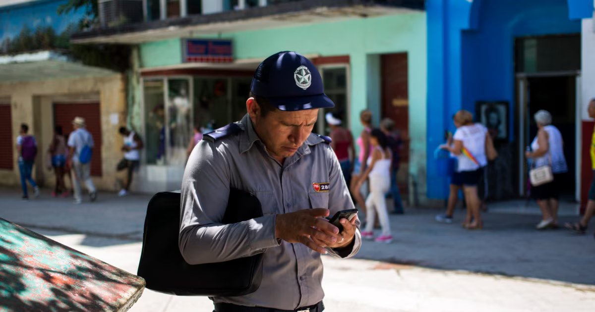 Contacto con la CIA: el caso Cohen y el mensaje a quienes controlan armas y represión en Cuba