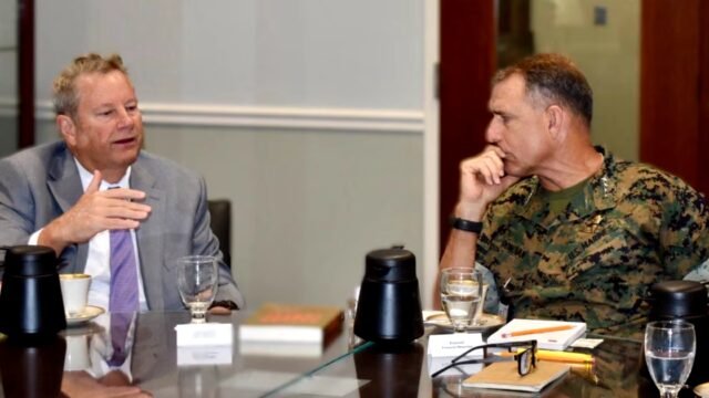 Autoridades de Miami-Dade confirman la revocación de licencias a establecimientos que incumplen sanciones contra Cuba