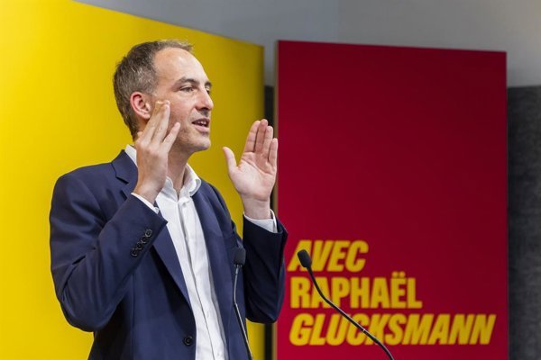 Raphaël Glucksmann triunfa con amplia ventaja en las primarias socialistas en Francia