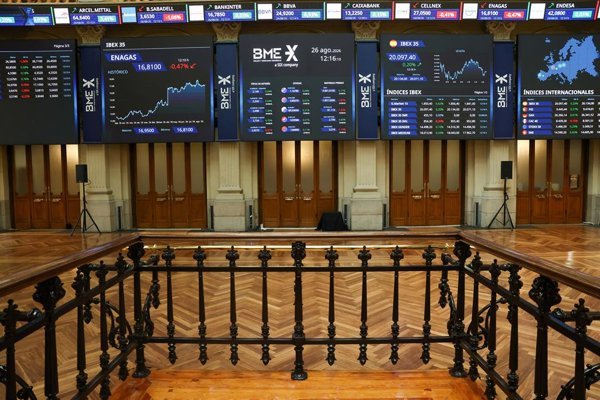 El Ibex 35 sube un 0,7% y supera los 19.150 puntos con el petróleo a 105 dólares