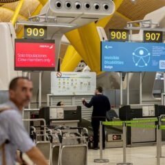 Iberia solicita a Interior activar nuevos controles de pasaportes en Barajas para mejorar conexiones de vuelos