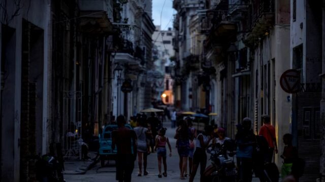 BME lista para facilitar la conexión de cotización entre España y EEUU sin fechas definidas