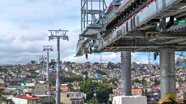 Seguridad, narcotráfico y delincuencia en México al 26 de octubre: Policía de la Ciudad de México recibe reconocimiento por rescatar víctimas de robo e incendio