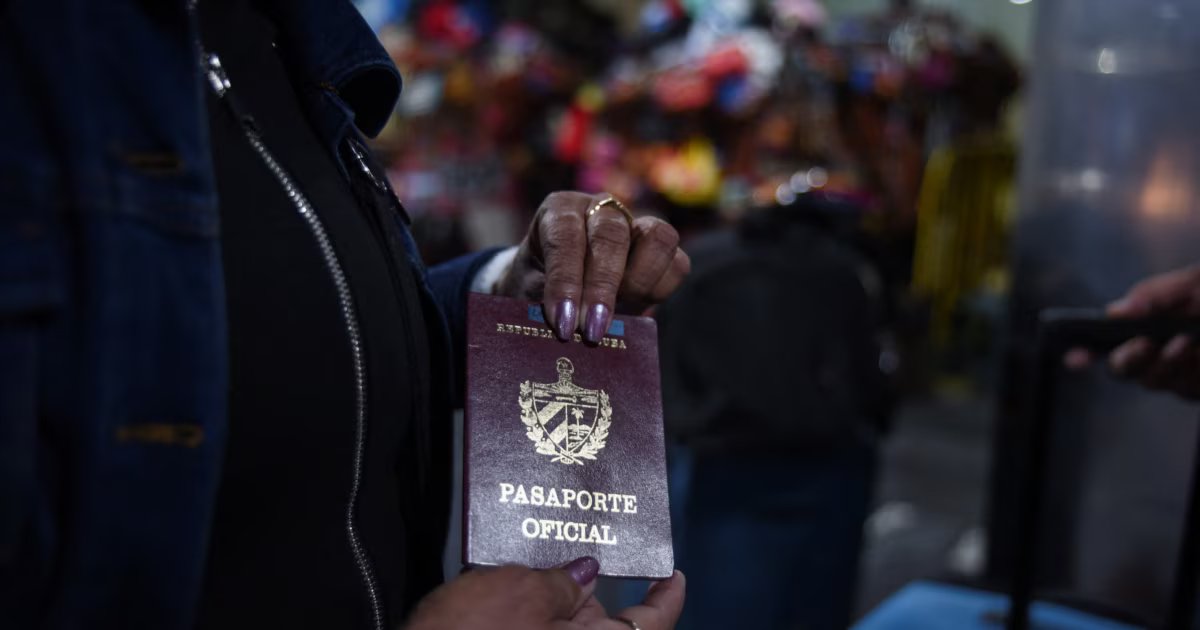 Informe revela disminución en trabajo forzoso de cubanos en el extranjero por presión estadounidense