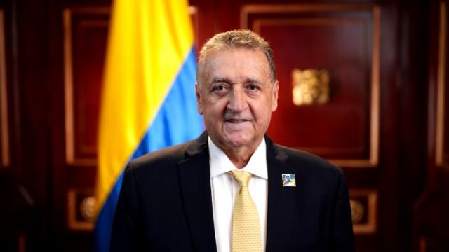 Colombia detiene a líder del grupo narcoterrorista «La Mesa»; en España