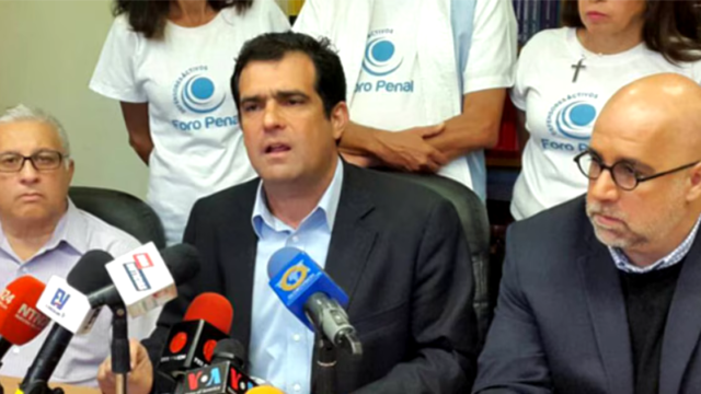 Cuba niega vínculos con combustible incautado; EEUU insiste en presionar para promover una transición democrática