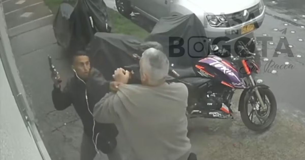 Hombre enfrenta a ladrón con arma en Bogotá en impactante video