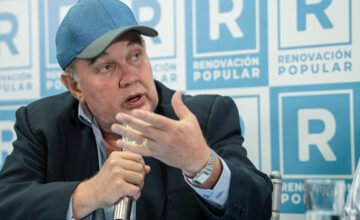 Las autoridades Electorales y el partido de López Aliaga enfrentan una demanda que cuestiona la legalidad de su candidatura por reelección inmediata en el contexto de un proceso.