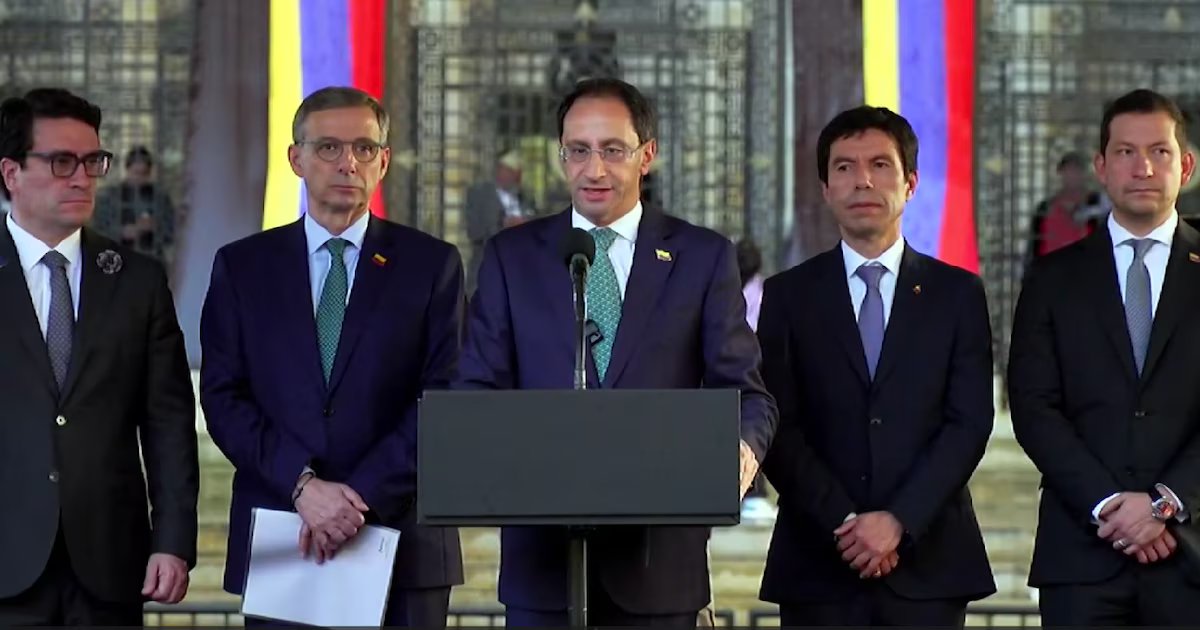 Reformas fiscales enfrentan resistencia por café, transporte y apuestas, gremios apoyan reducción gasto