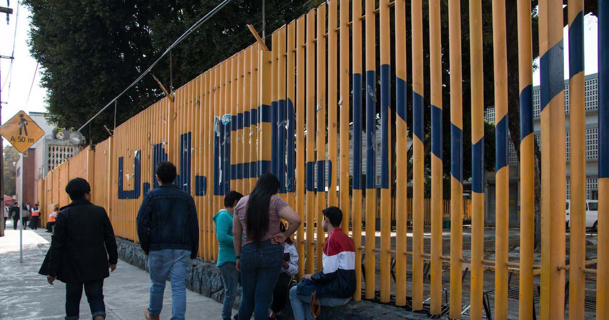 Cesan actividades en Prepas 1 y 8 de la UNAM por exigencias estudiantiles relacionadas con acoso y mejoras académicas