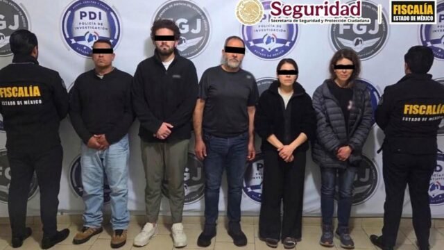 Autoridades federales y del Estado de México detuvieron a un exfuncionario público que entre 2012 y 2013 ocupó cargos clave en Michoacán y se involucró en suplantaciones de.