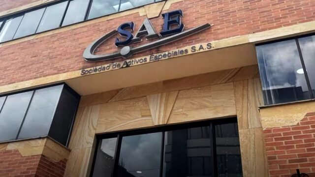 Gobierno extiende ayudas para servicios básicos a afectados por el sismo