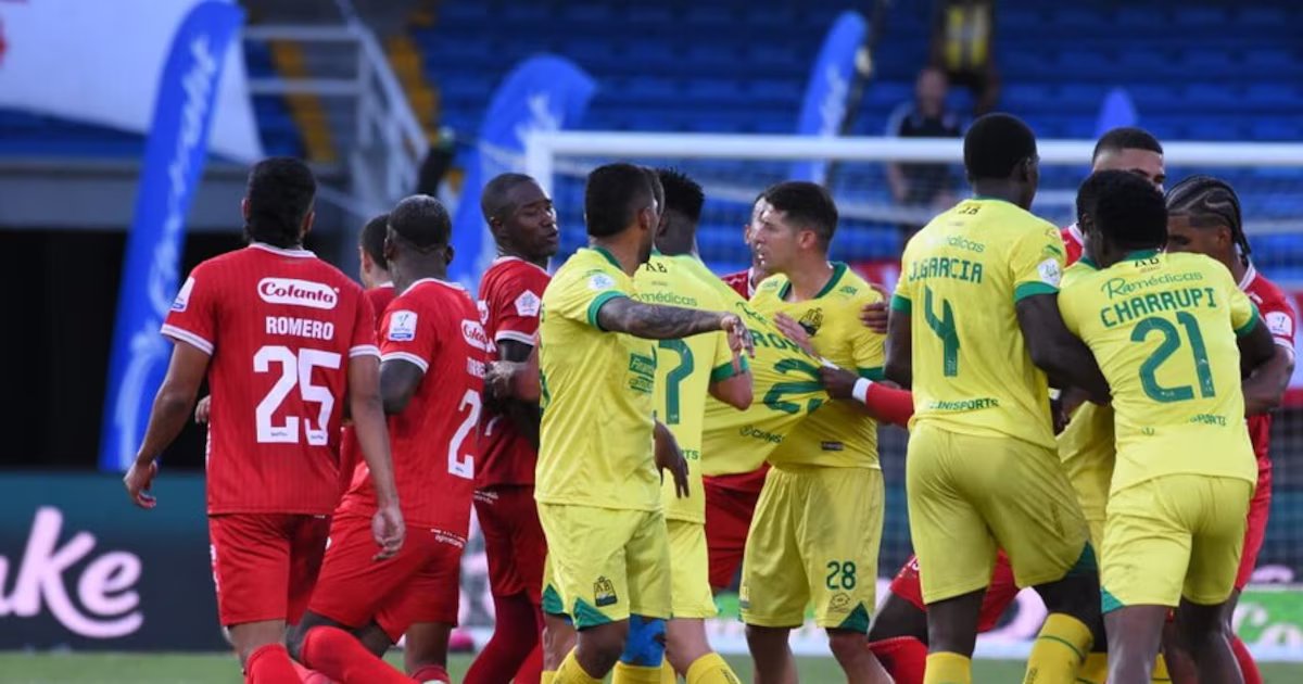Atlético Bucaramanga enfrenta hoy a América por Liga BetPlay finales