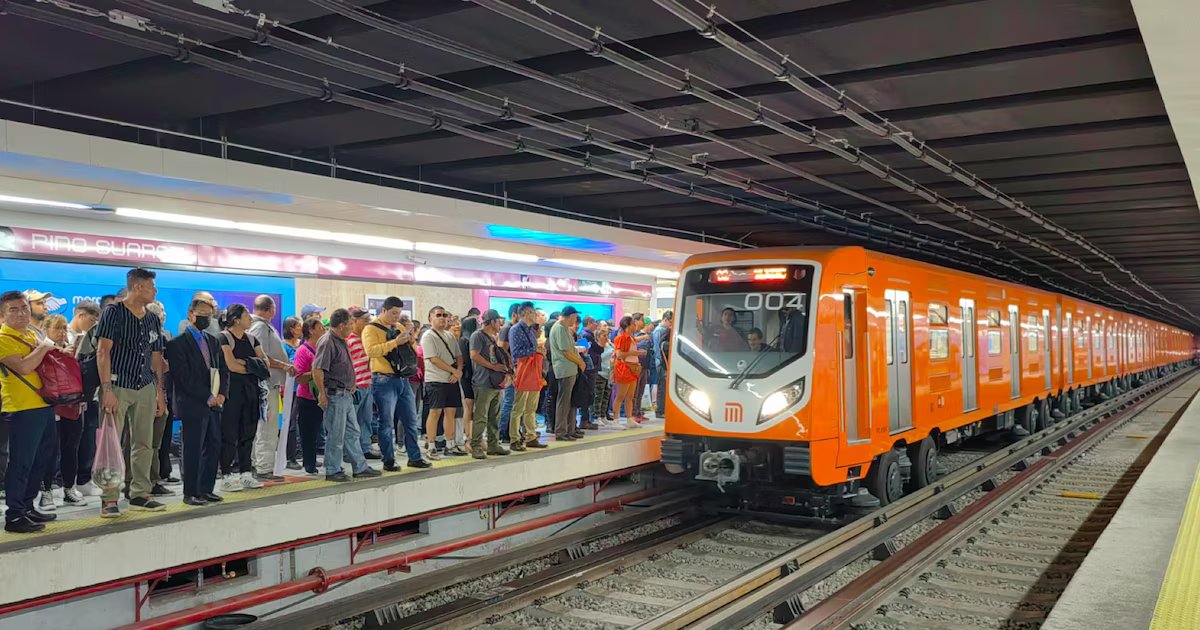 Resumen de incidentes y servicios en Metro y Metrobús en la Ciudad de México el 26 de octubre