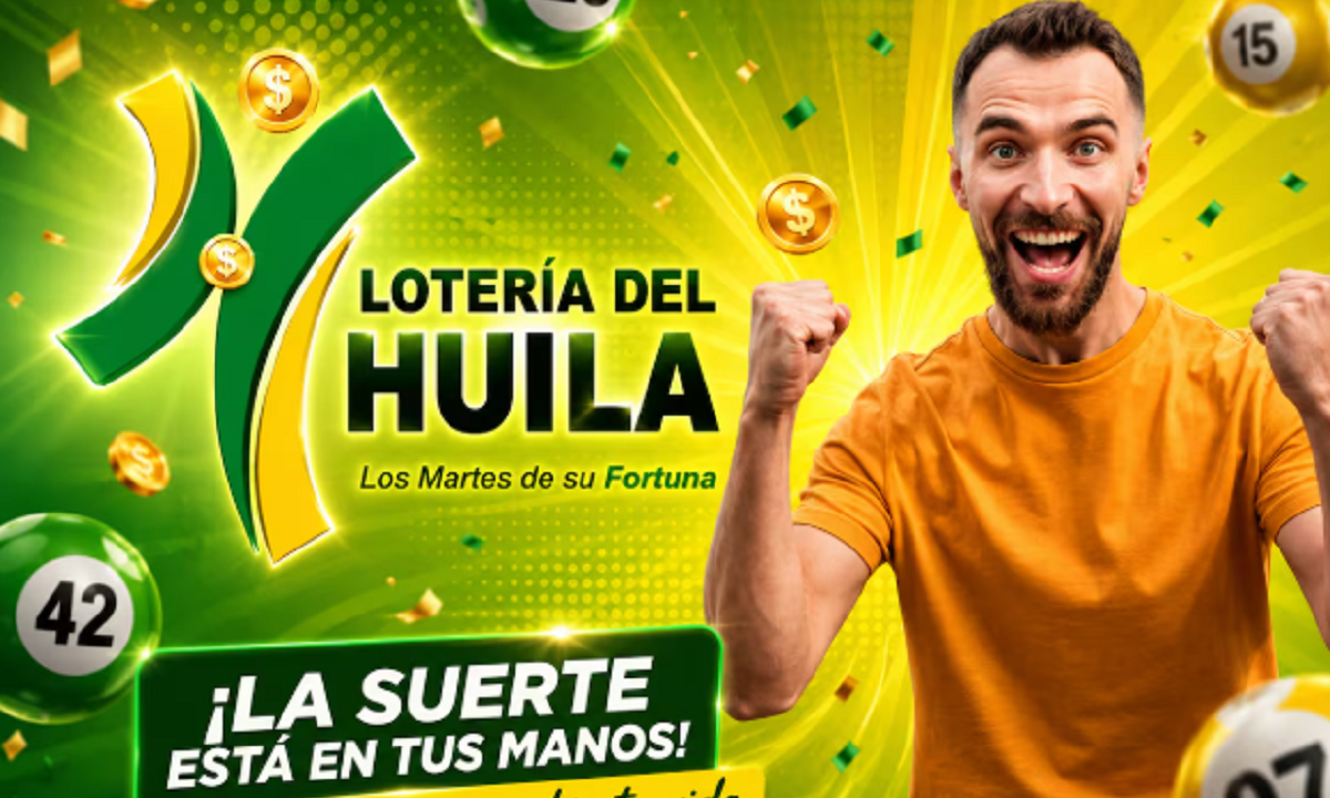Extracción de bolillas durante el sorteo oficial de la Lotería del Huila en Neiva.