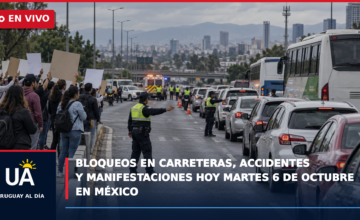 Congestión vehicular y patrullas de tránsito en una avenida principal de la Ciudad de México.