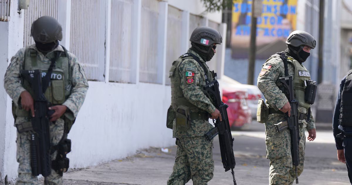 Transmisión en vivo: Seguridad, narcotráfico y violencia en México el 25 de octubre, con linchamiento de uno de los detenidos por el feminicidio de una abuela y su nieta en Chiapas
