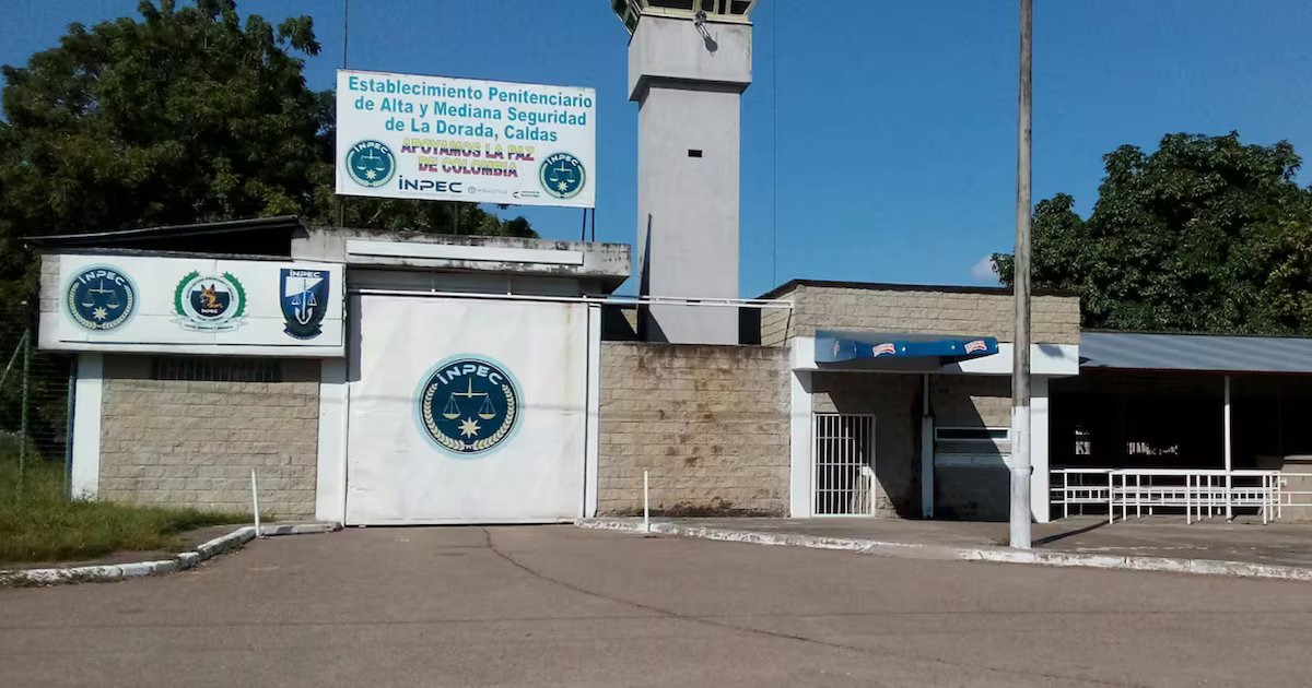 Investigan posible corrupción en prisión por hallazgo de 8 mil millones