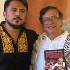El presidente electo de México lanzó su nuevo Libro como parte de una estrategia de comunicación que vincula el poder con la participación del Pueblo en la democracia.