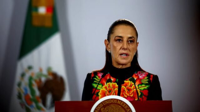 Transportistas bloquean carreteras México-Pachuca y México-Querétaro en manifestación hoy lunes 26 de octubre