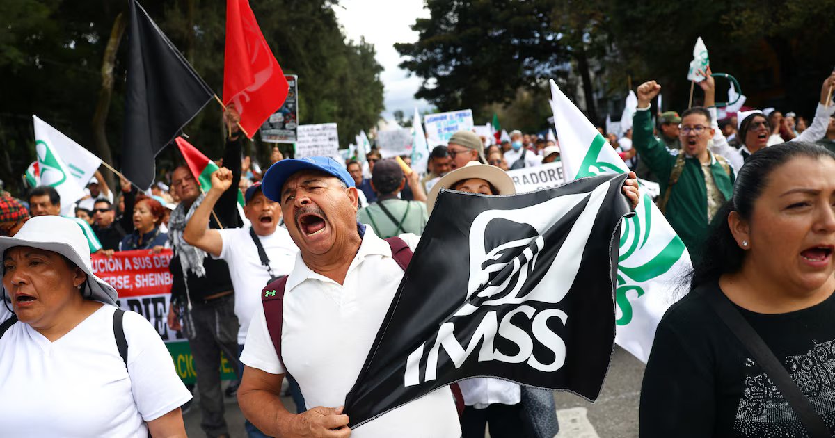 Seguimiento en vivo: comerciantes bloquean Eje Central, manifestaciones y accidentes en 23 de octubre