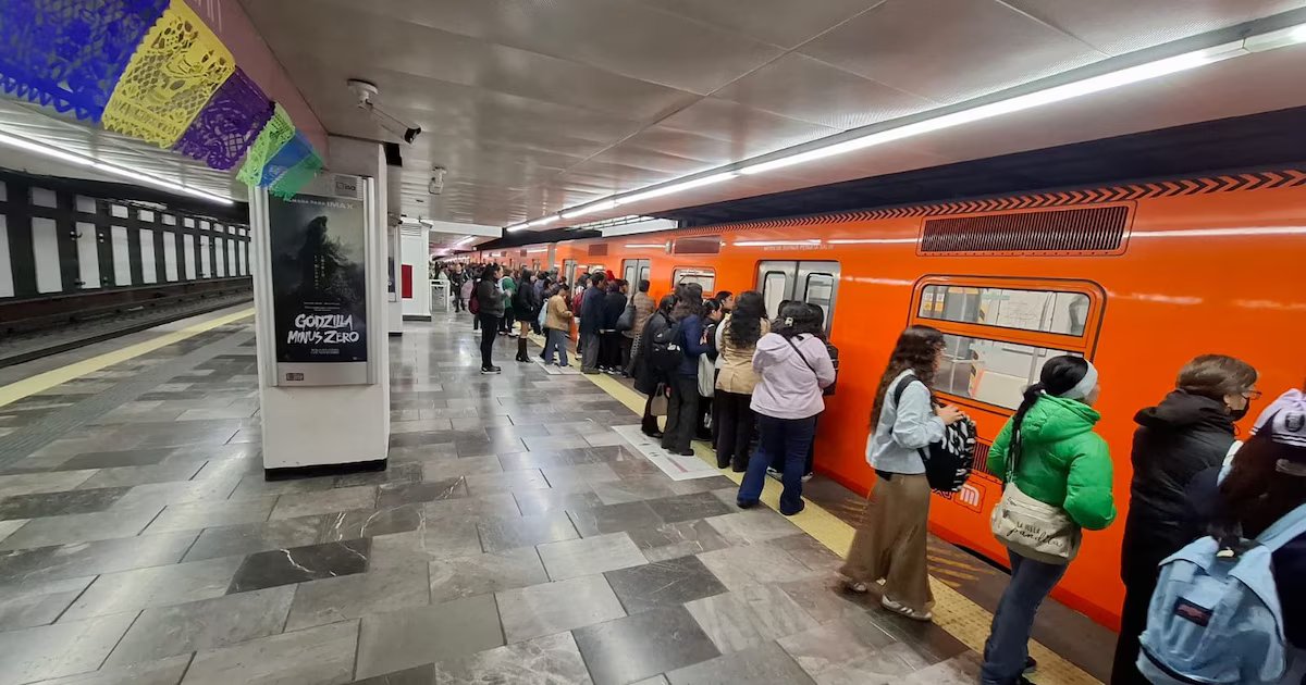 Estado del Metro y Metrobús en la Ciudad de México durante el 27 de octubre