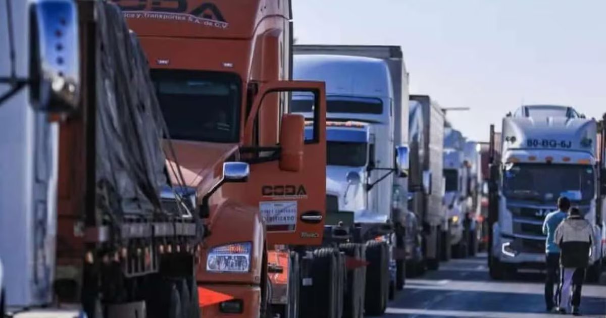 Transportistas mantienen convocatoria de protesta pese a acuerdo de diálogo con Segob