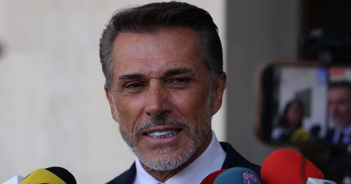 Sergio Mayer defiende su decisión de participar en Juego de Villanos tras dejar el Congreso