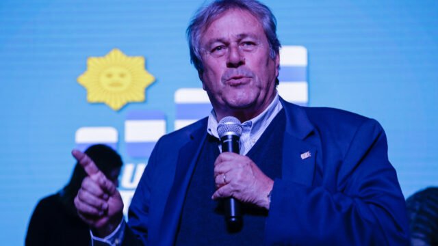 Archivo fotográfico del exintendente de Maldonado Enrique Antía en actos públicos.