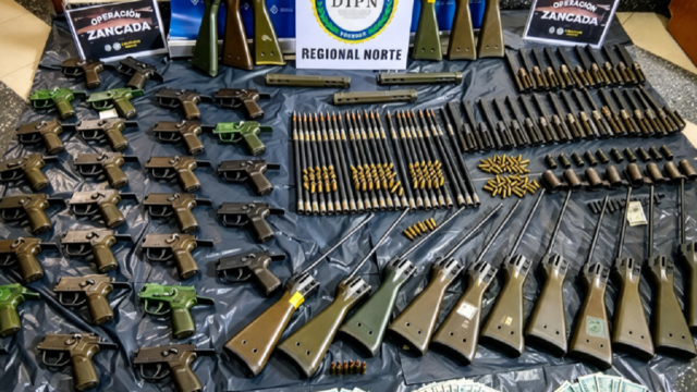 Piezas de fusiles HK G3 incautadas por la Policía en la Operación Zancada en Rivera.
