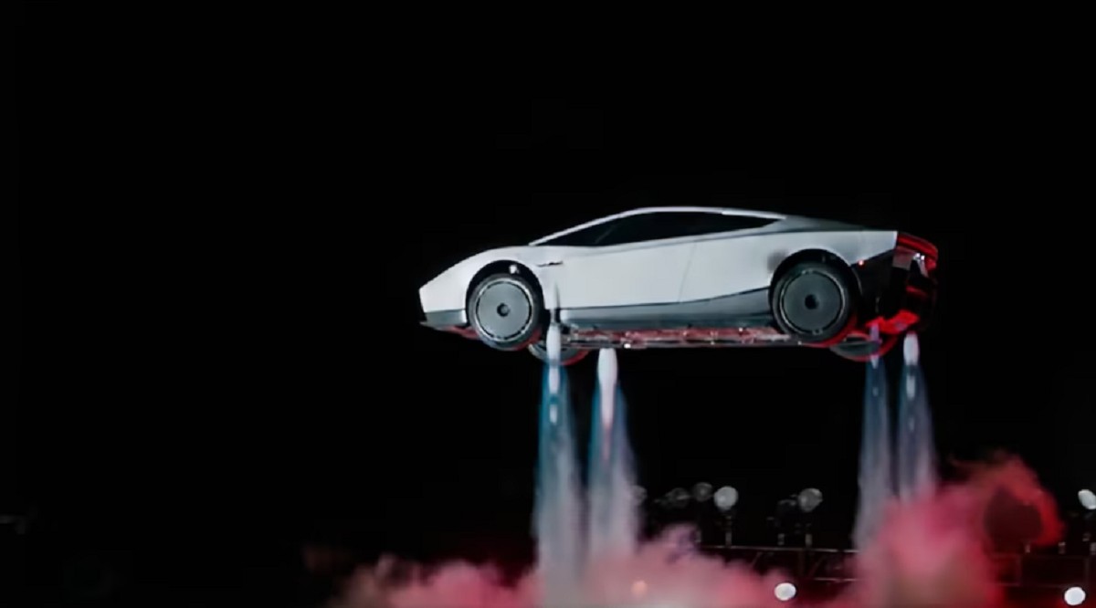 El vehículo superdeportivo Tesla Roadster durante la presentación técnica.