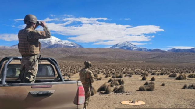 Soldados de la Brigada Motorizada N° 24 Huamachuco del Ejército de Chile formados en hilera.