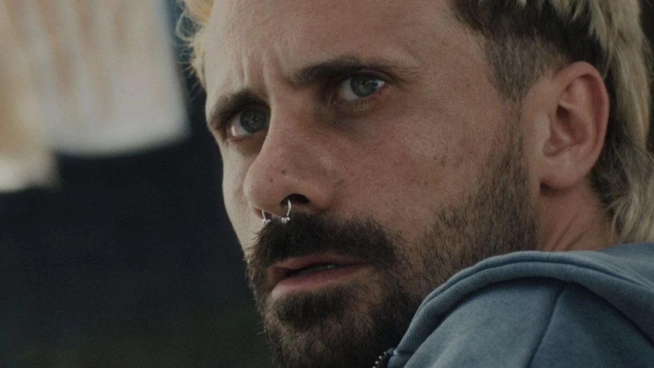 Película «Esta soledad» aborda cómo afecta la inestabilidad laboral a las relaciones afectivas