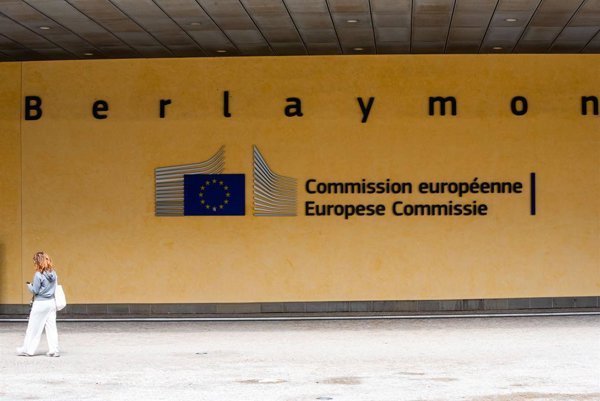 La Unión Europea exige a Estados miembros como ESPAÑA y Bulgaria que integren completamente las directivas sobre créditos al consumo antes de enfrentar sanciones económicas por.