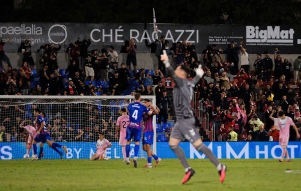 El partido entre Eldense y Real Oviedo fue decisivo para ambos equipos en la fase media de LaLiga Hypermotion, marcando un cambio en las posiciones de descenso y estabilidad.